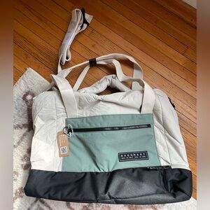 BAGSMART Paz 34L Duffle in Celadon